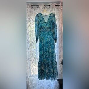 Chic Blue Patterned Maxi Dress